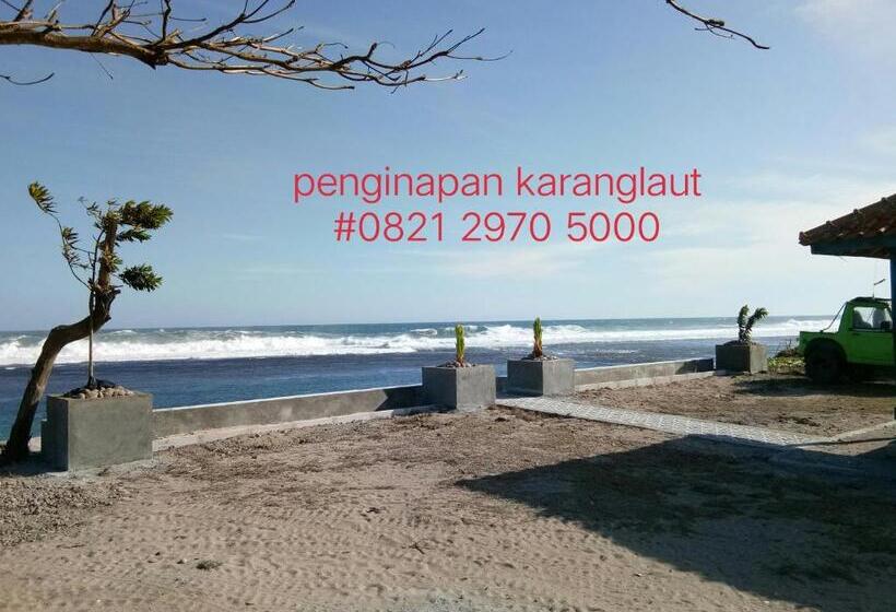 Pensjonat Penginapan Karanglaut Sayangheulang