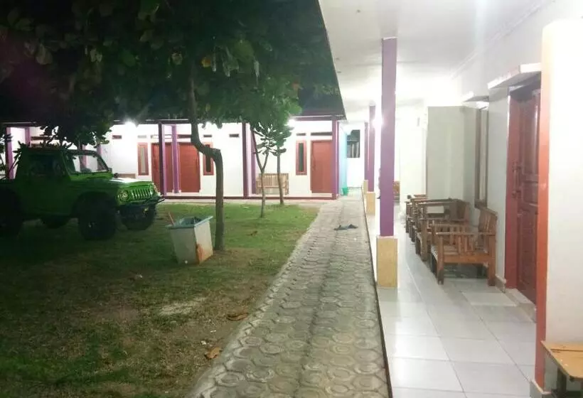 Majatalo Penginapan Karanglaut Sayangheulang