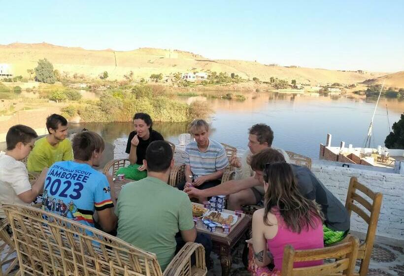 Seko Kato Nile View Hostel