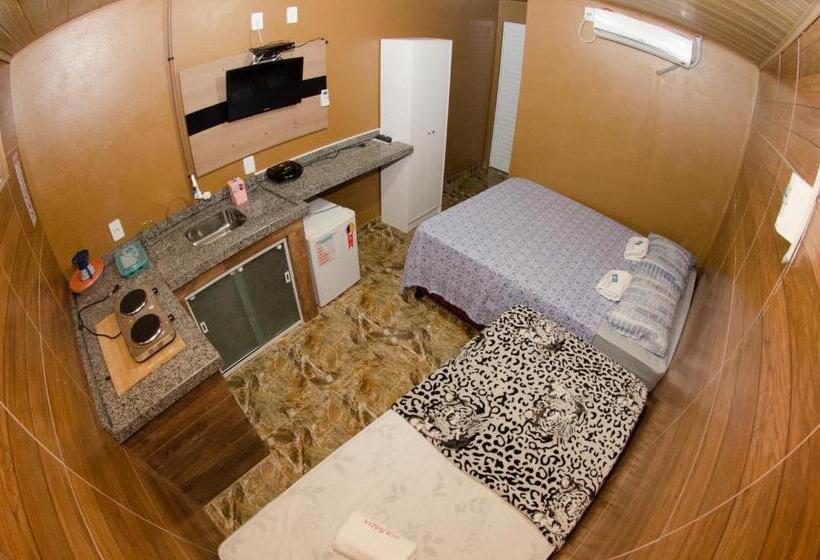 هاستل Pousada Família Flores