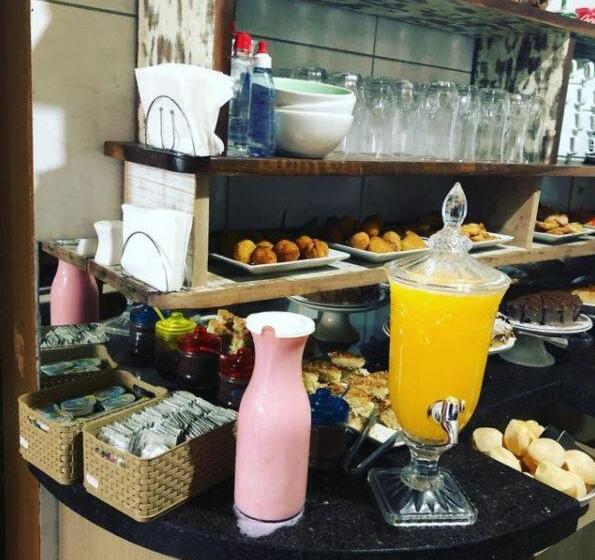 هاستل Pousada Família Flores