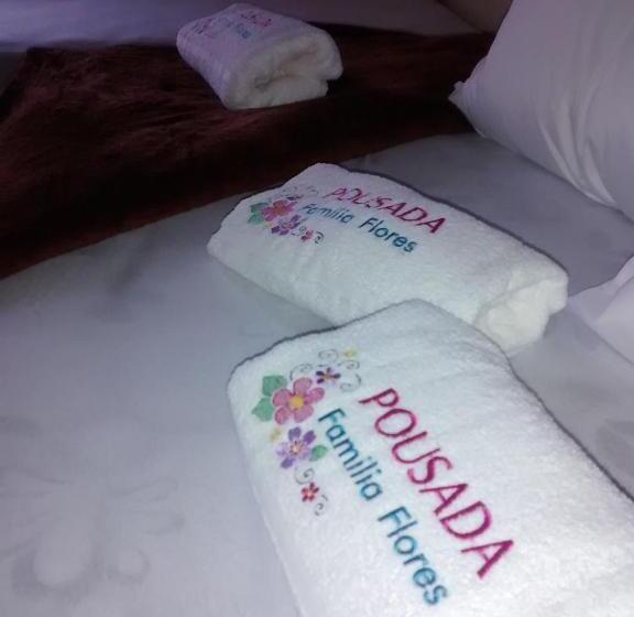 هاستل Pousada Família Flores