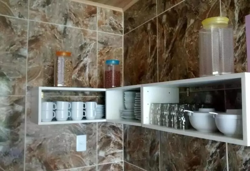 هاستل Pousada Família Flores