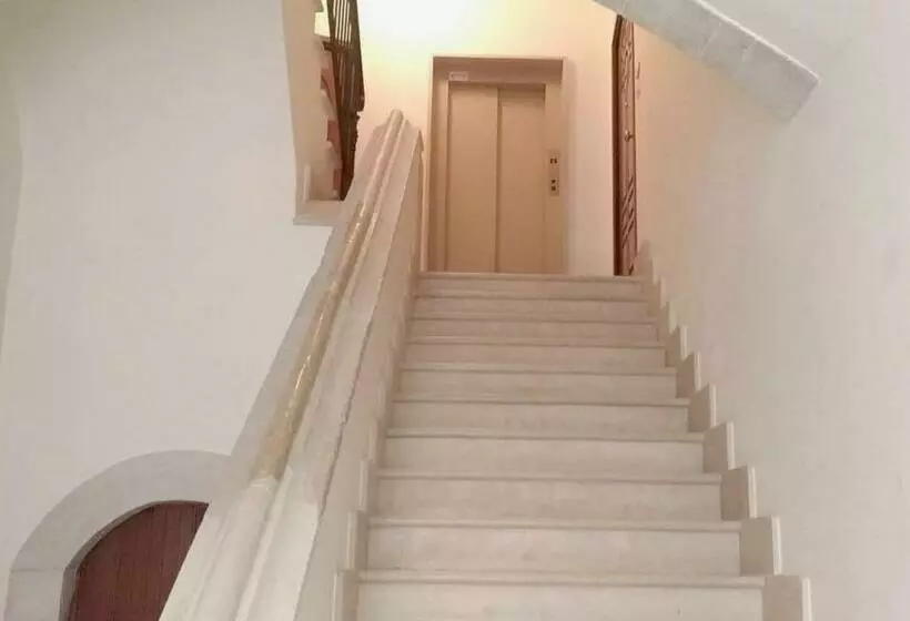 B&b Re Apartments Palazzo Muscati