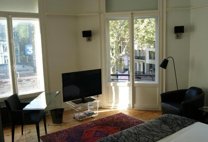 تختخواب و صبحانه Au Cœur De Lille