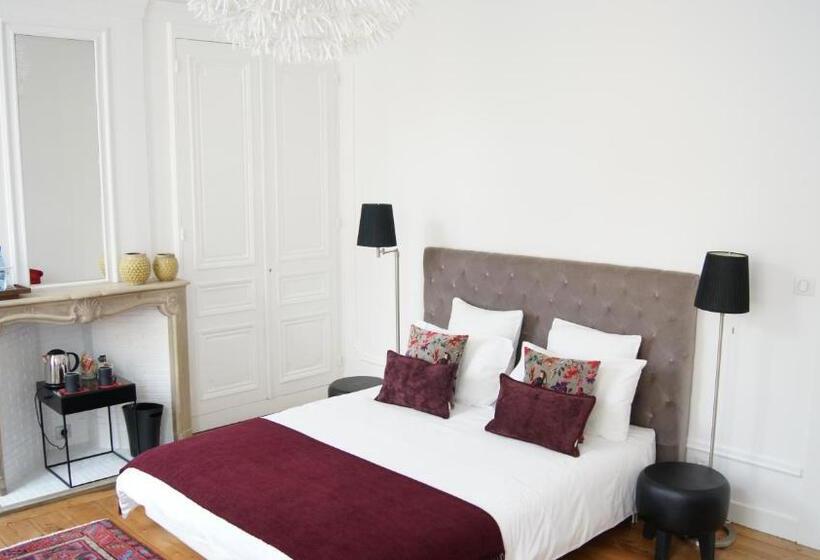 تختخواب و صبحانه Au Cœur De Lille