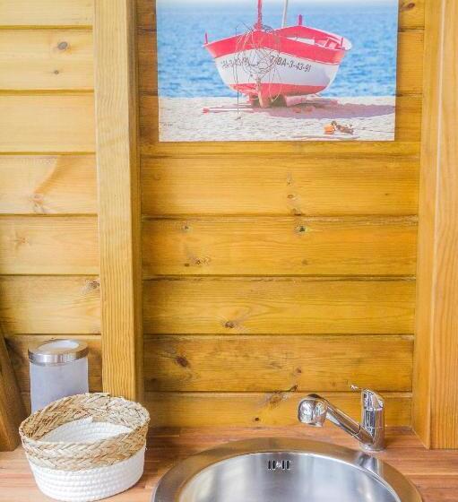 تختخواب و صبحانه Carre Royal