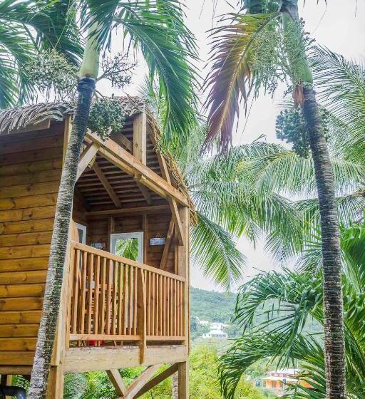 تختخواب و صبحانه Carre Royal