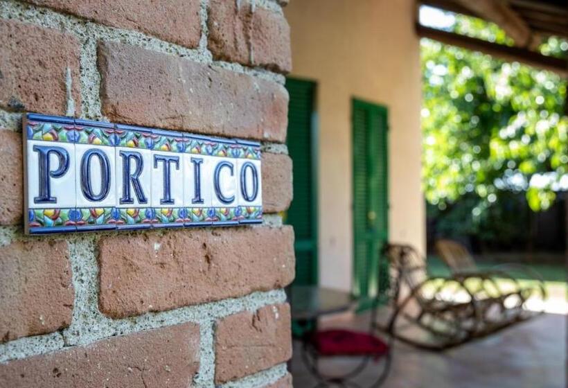 هتل Agriturismo Salcino