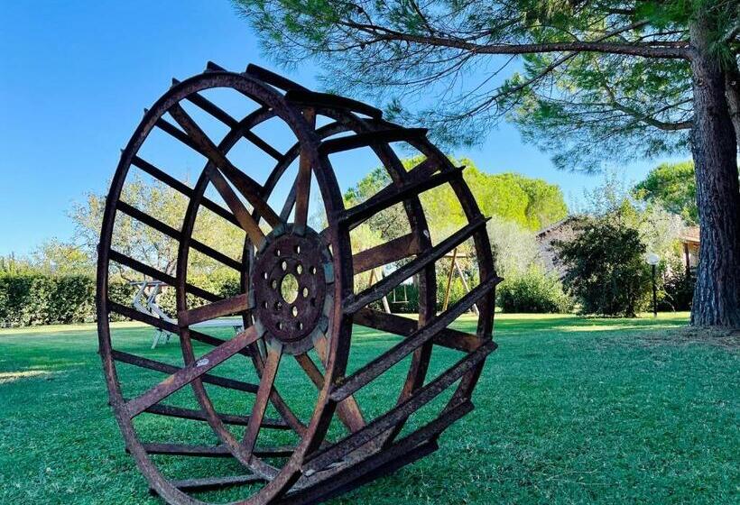 هتل Agriturismo Salcino