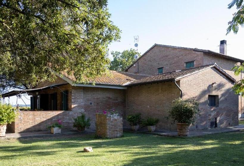 هتل Agriturismo Salcino