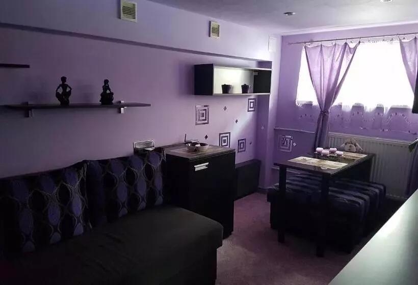 ペンション Apartment Alta