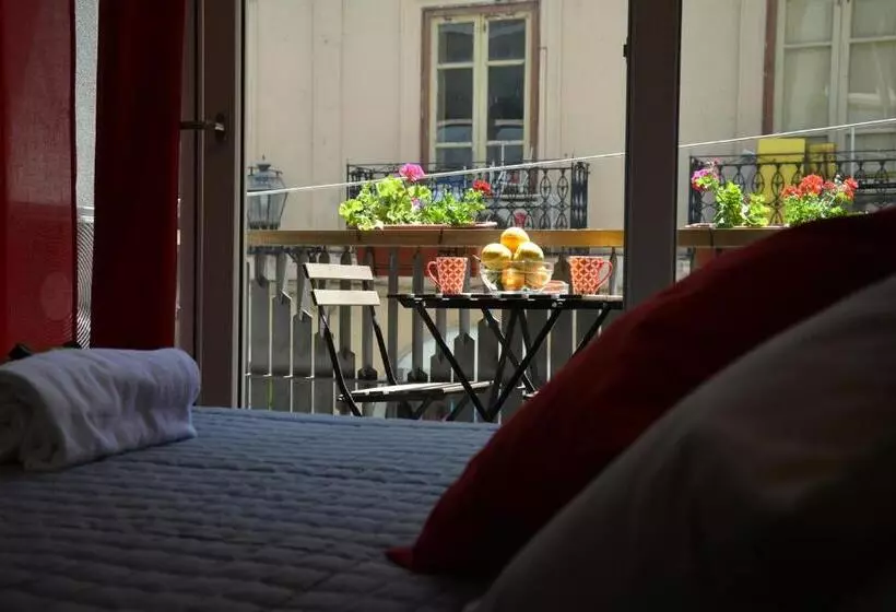 پانسیون Duca Di Villena