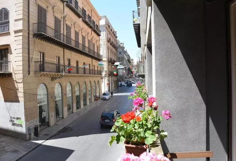 پانسیون Duca Di Villena