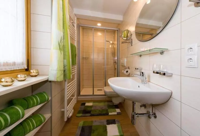 ペンション Gästehaus Wanker