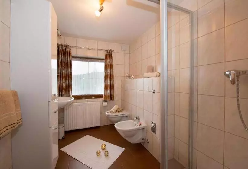 ペンション Gästehaus Wanker