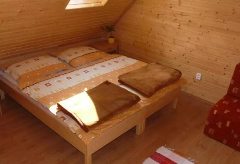 Majatalo Guest House Privat Marika