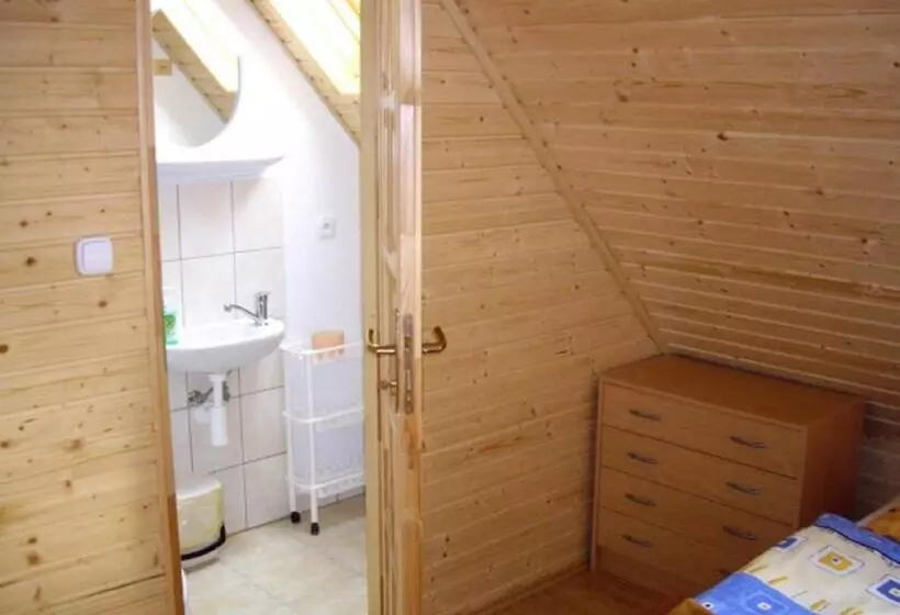 Majatalo Guest House Privat Marika