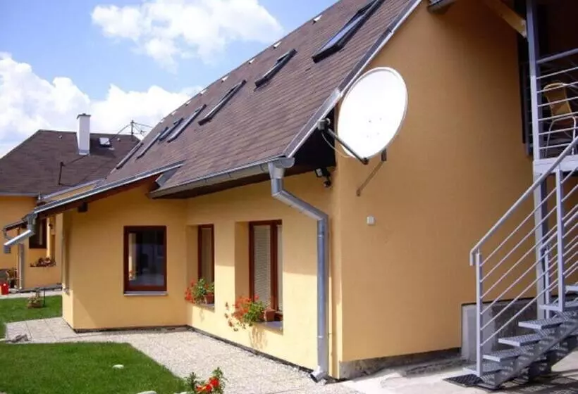 Majatalo Guest House Privat Marika