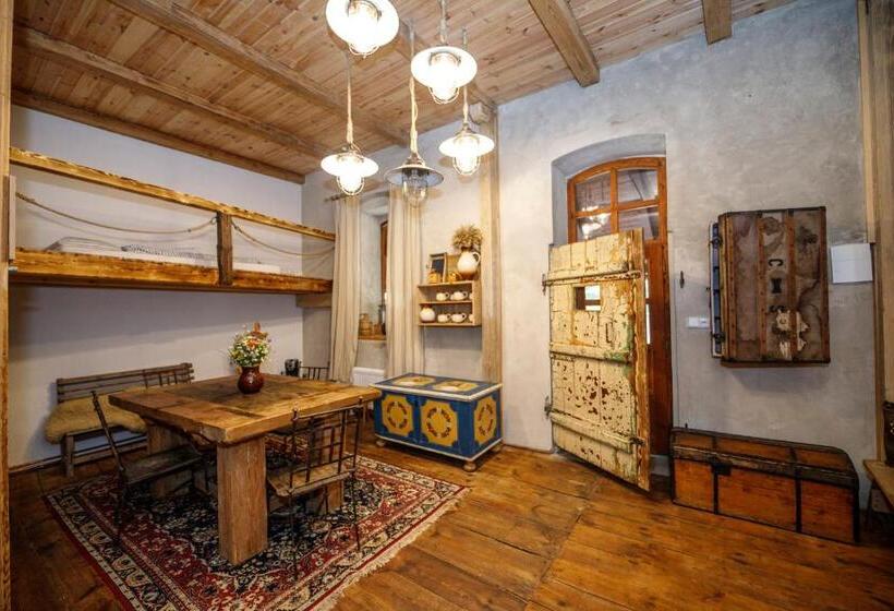 Pensjonat Housův Mlýn