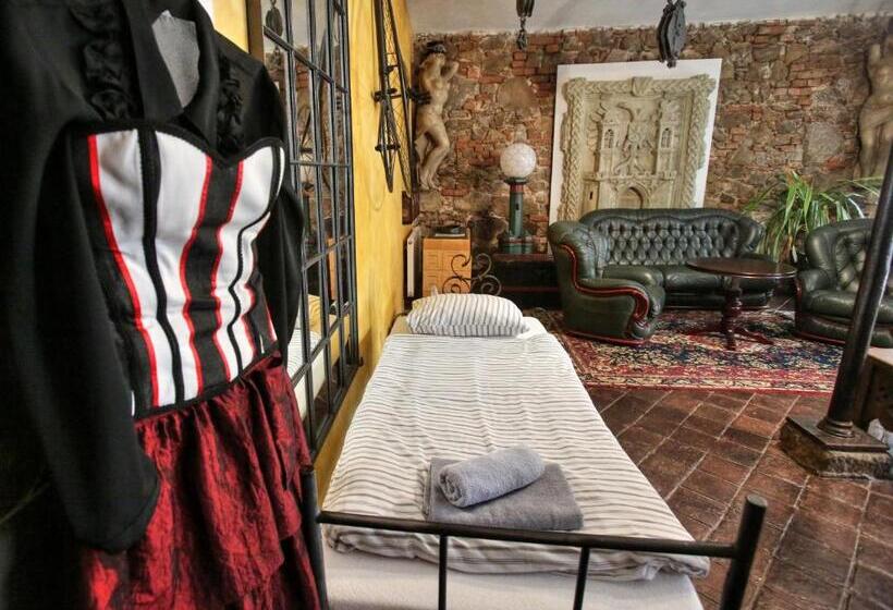 Pensjonat Housův Mlýn