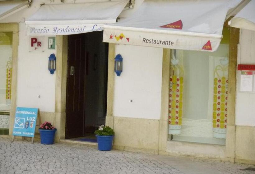 پانسیون Residencial Luz