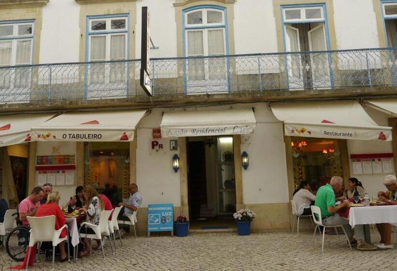 پانسیون Residencial Luz