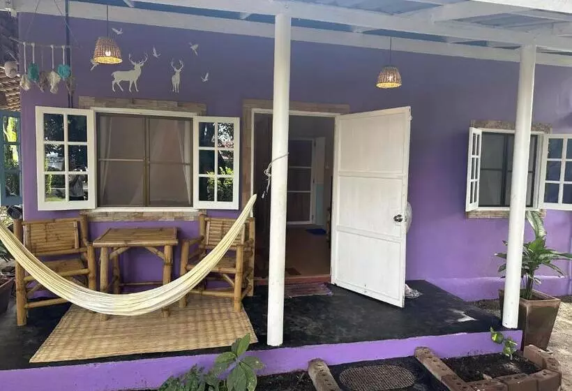 Lomakeskus Colorful Hut