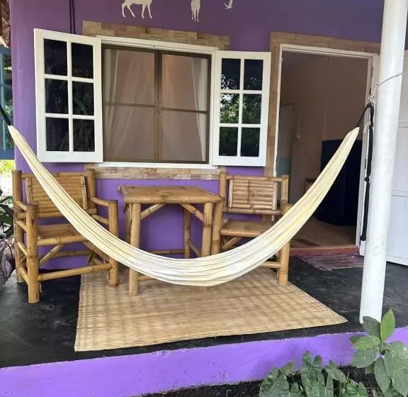 Lomakeskus Colorful Hut