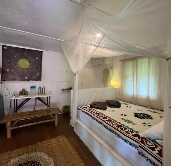 Lomakeskus Colorful Hut