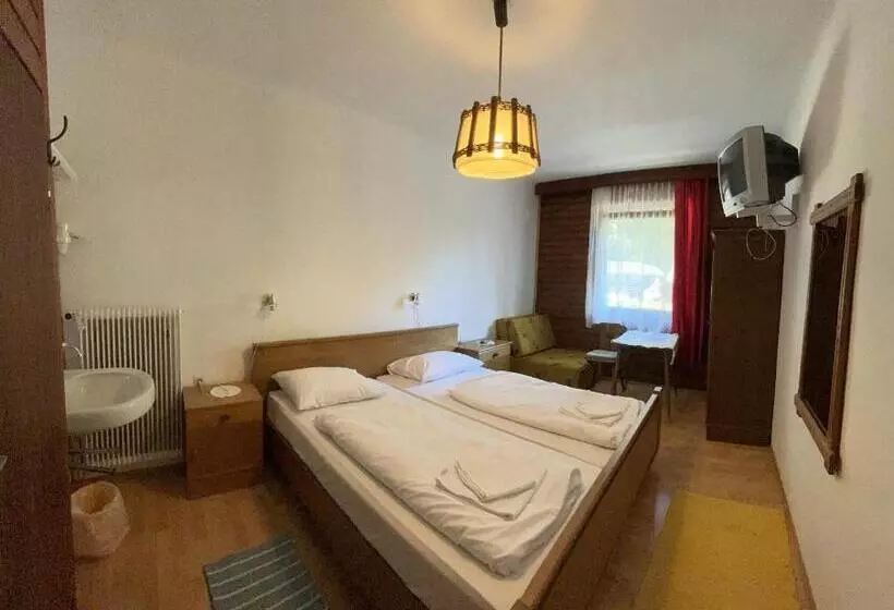 Aamiaismajoitus (B&B) Klammer Gasthof