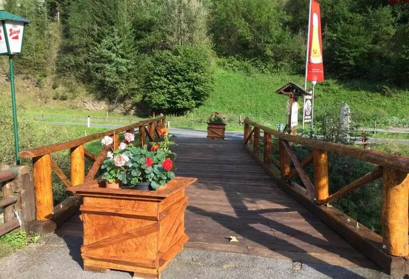 Aamiaismajoitus (B&B) Klammer Gasthof