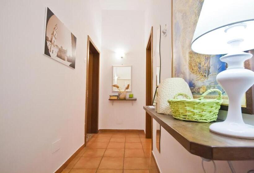 تختخواب و صبحانه Villa Liberty Palazzo Gigante