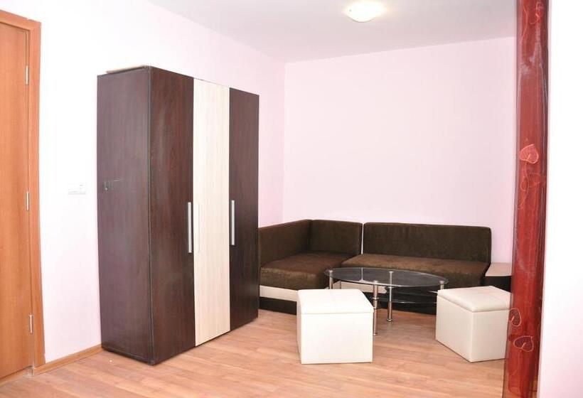 هتل Jaky Spa Complex