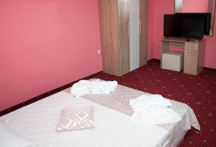 هتل Jaky Spa Complex