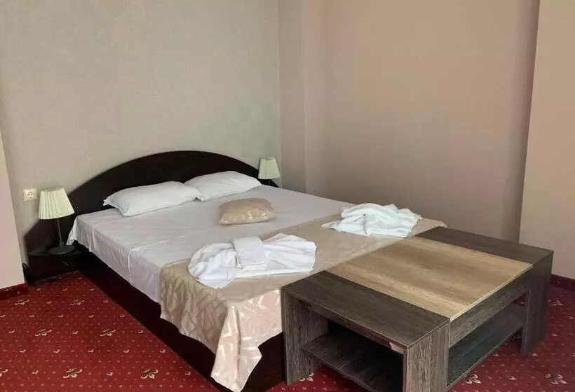 هتل Jaky Spa Complex