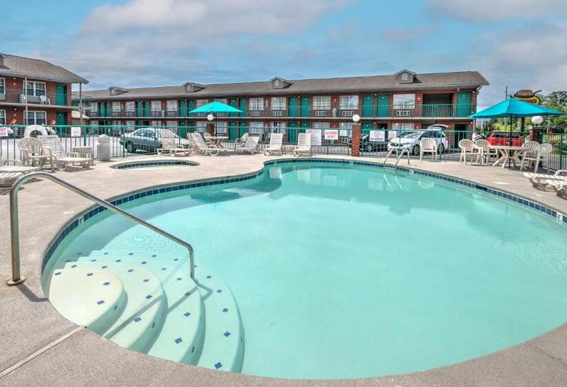 فندق Mountain Aire Inn Sevierville  Pigeon Forge