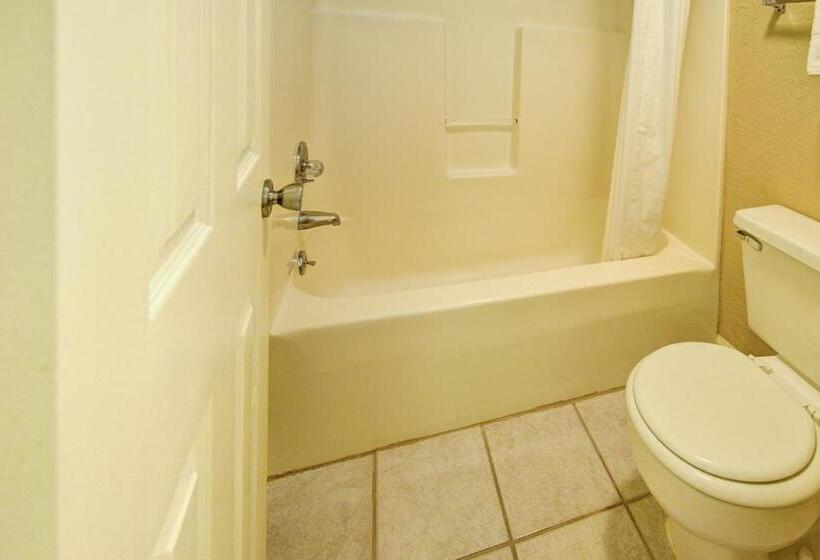 فندق Mountain Aire Inn Sevierville  Pigeon Forge