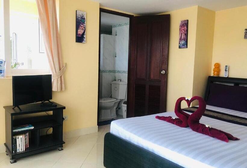 بنسيون Angelot Villa