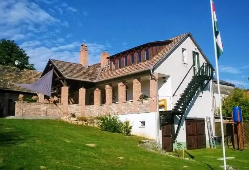 ペンション Bike Stop Duna