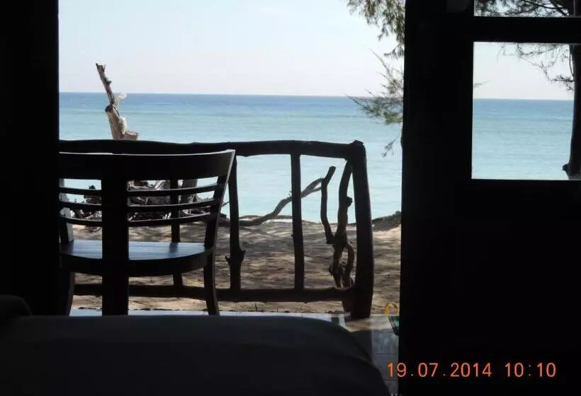 ペンション Bluecoral Bungalows