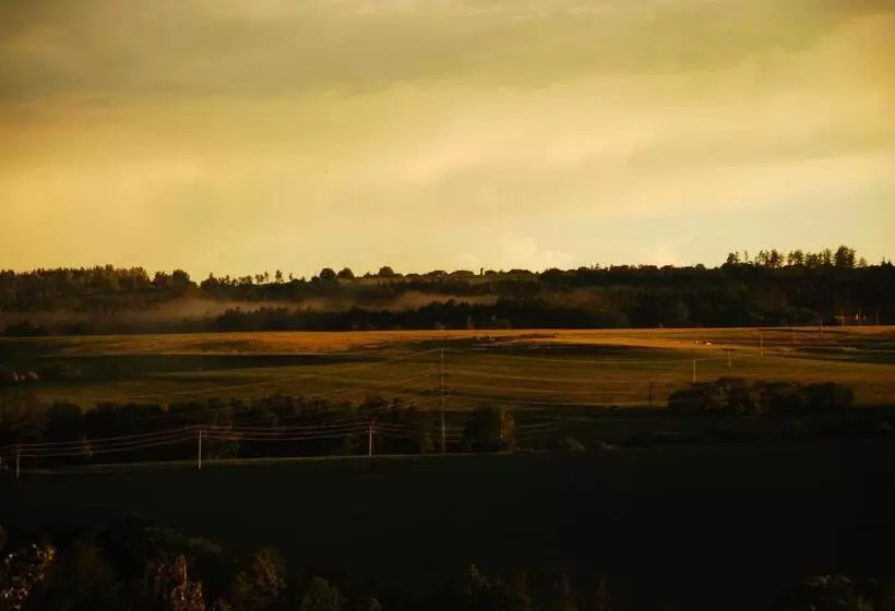 Majatalo Hostinec A Penzion U Rezků