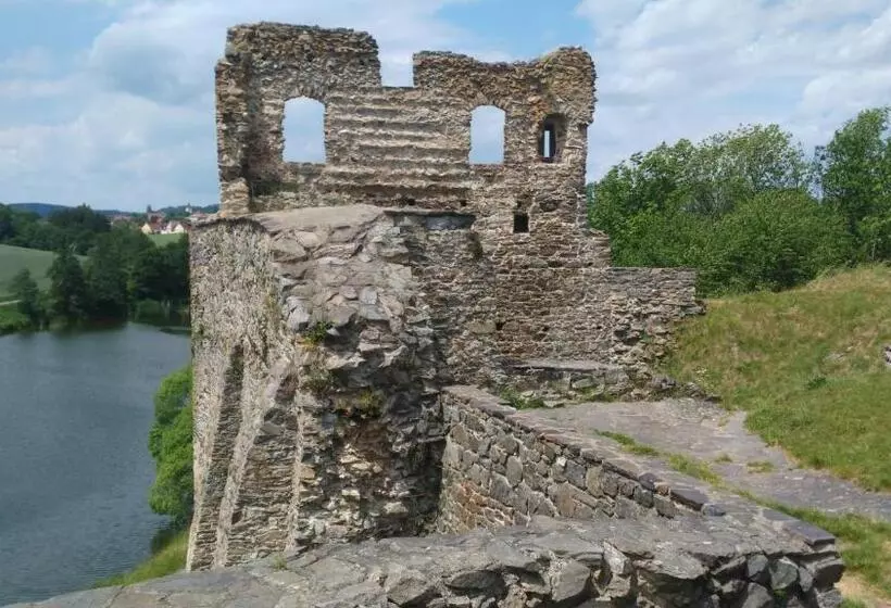 Majatalo Hostinec A Penzion U Rezků