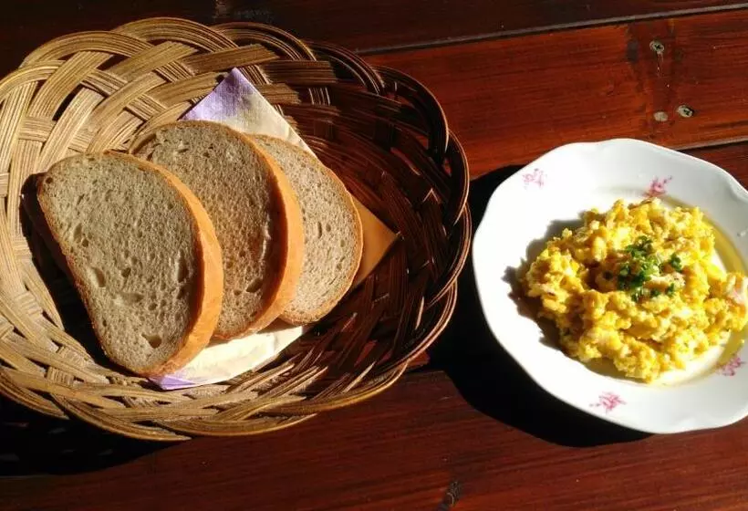 Majatalo Hostinec A Penzion U Rezků