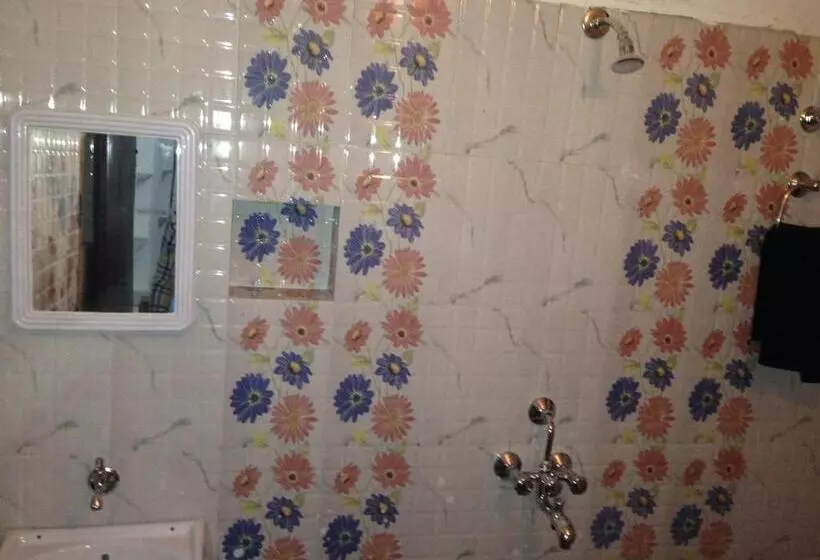 Majatalo Suri Guest House