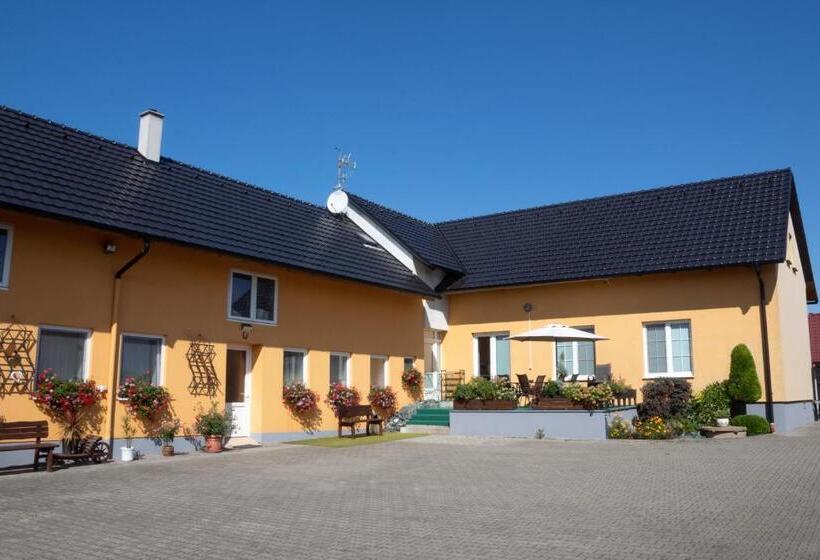 פנסיון U Fousáče