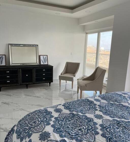 Beachfront 4 Br Penthouse Pool Steps To Beach & Mins To Downtown