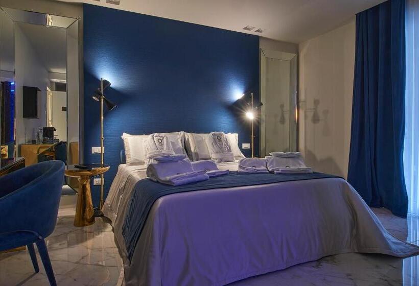 تختخواب و صبحانه Redavid Dimora Di Charme