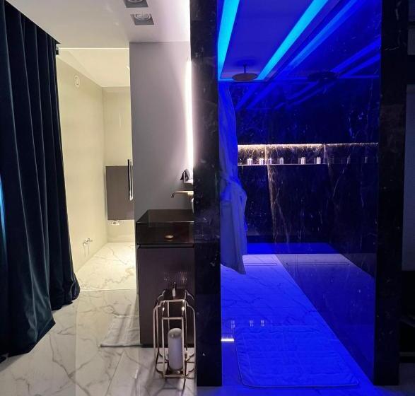 تختخواب و صبحانه Redavid Dimora Di Charme