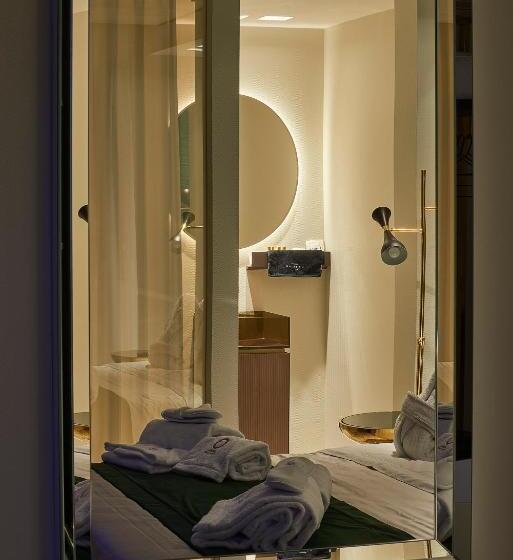 تختخواب و صبحانه Redavid Dimora Di Charme